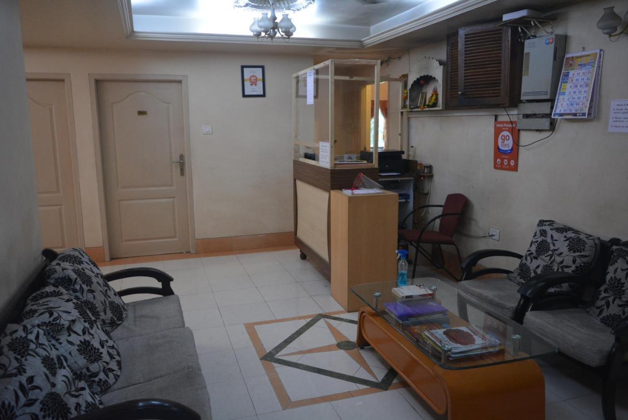 Hotel Poonam Exterior photo